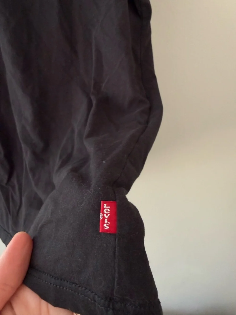 Levi’s Black & Red Logo T Shirt Size XXL - Picture 3 of 7